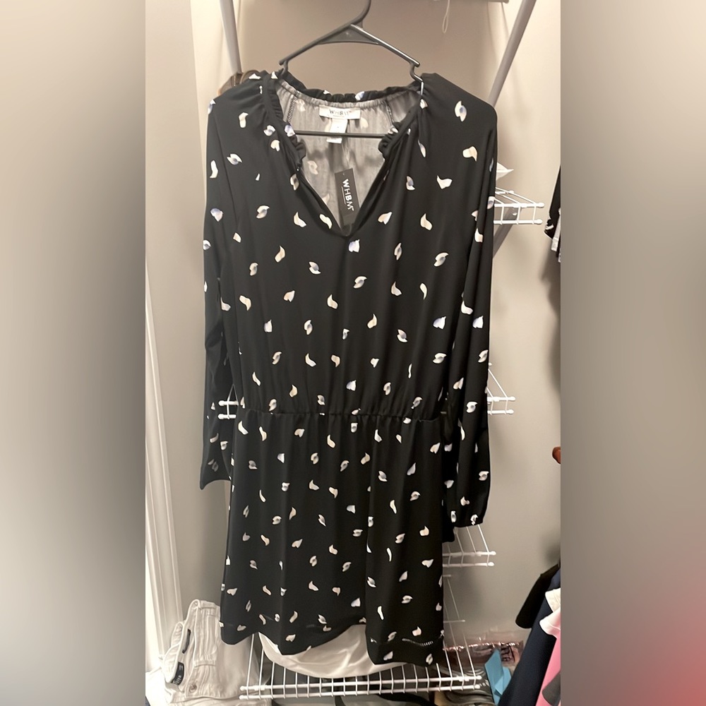 WHBM Dress. NWT. Right Sleeve has a defect.